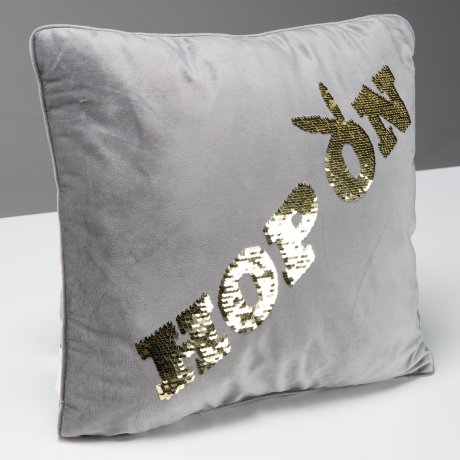 Декоративная подушка бархатная «Эллен» (Ellen) с надписью пайетками «Hop on»